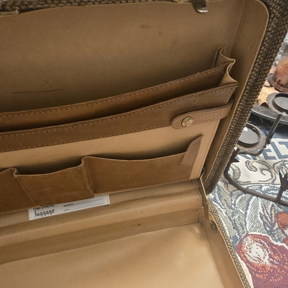 Vintage Tan and Brown Men's Briefcase - Picture 5 of 6